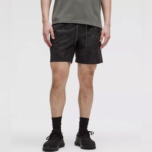 Lululemon Shorts Large Black X Barrys Surge Stronger As One Unlined 6" Athletic